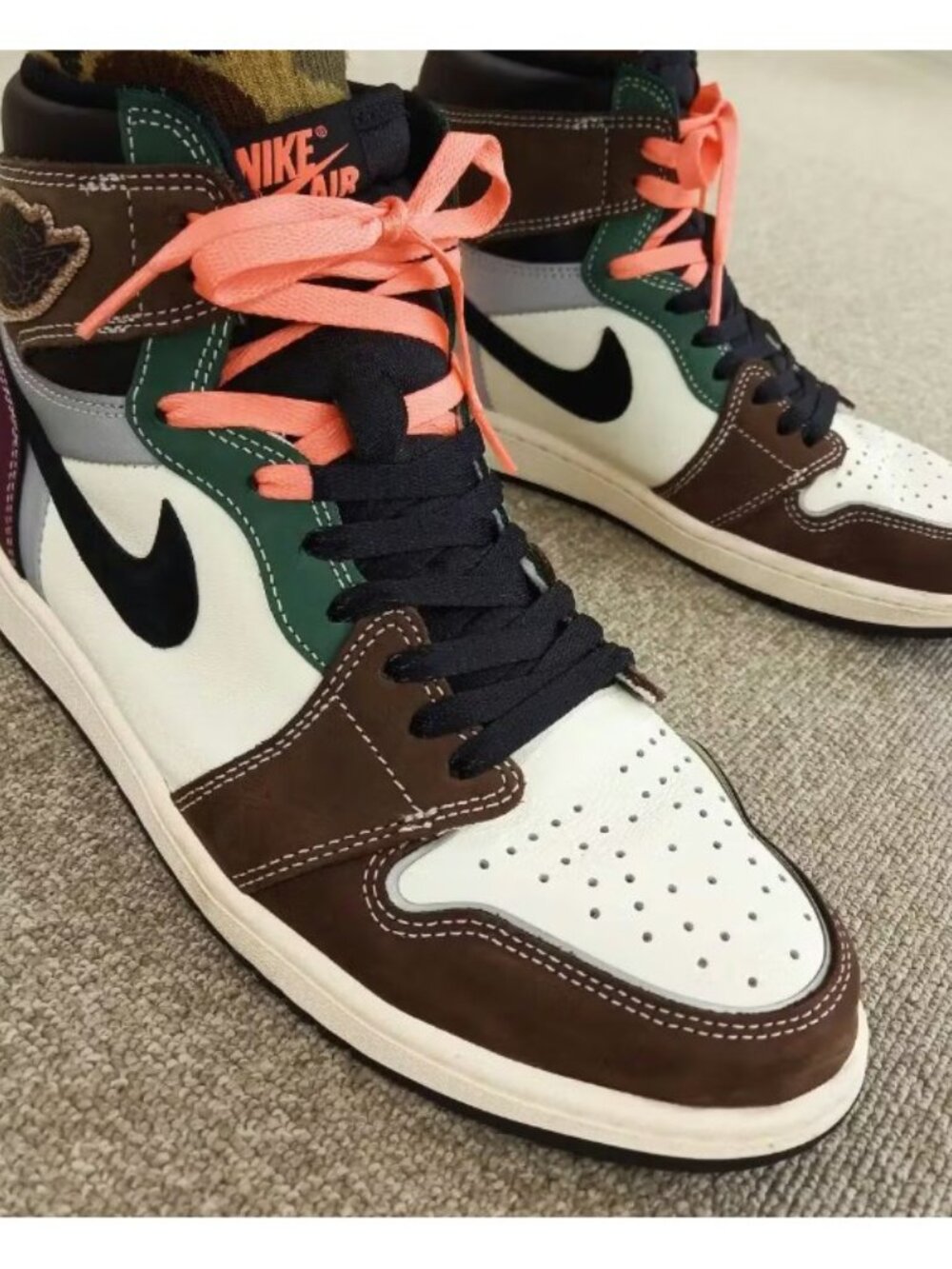 Nike Jordan 1 Retro High OG Hand Crafted Leather DH3097-001 Women 9.5 Men 8